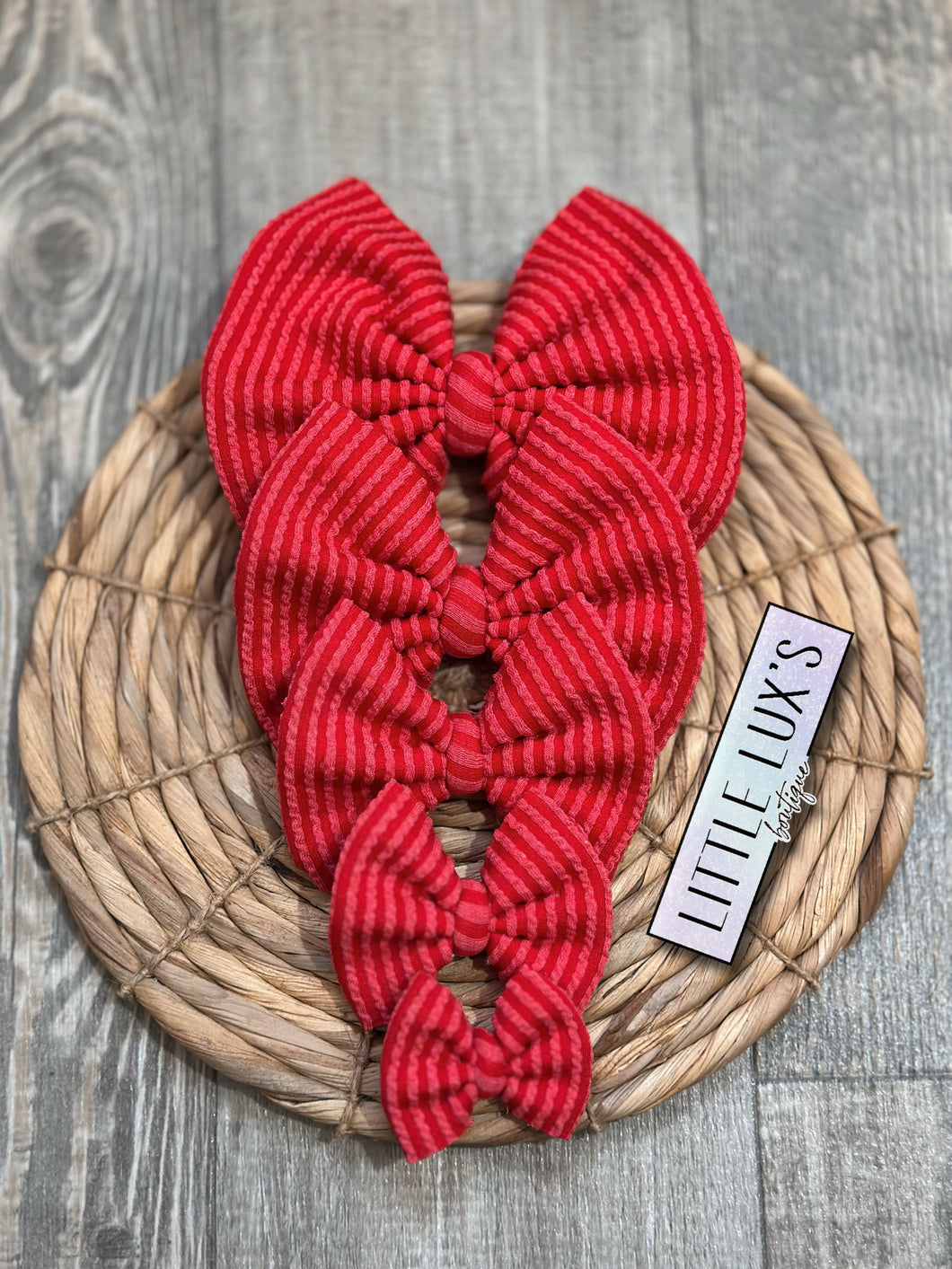 Red Waved Bow